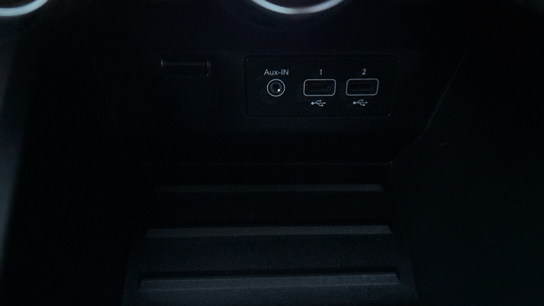 Renault Clio 1.0 TCe 90 Iconic 5dr Petrol Hatchback